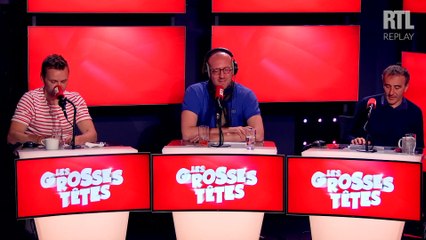 Philippe Geluck offre un dessin à Cristina Cordula