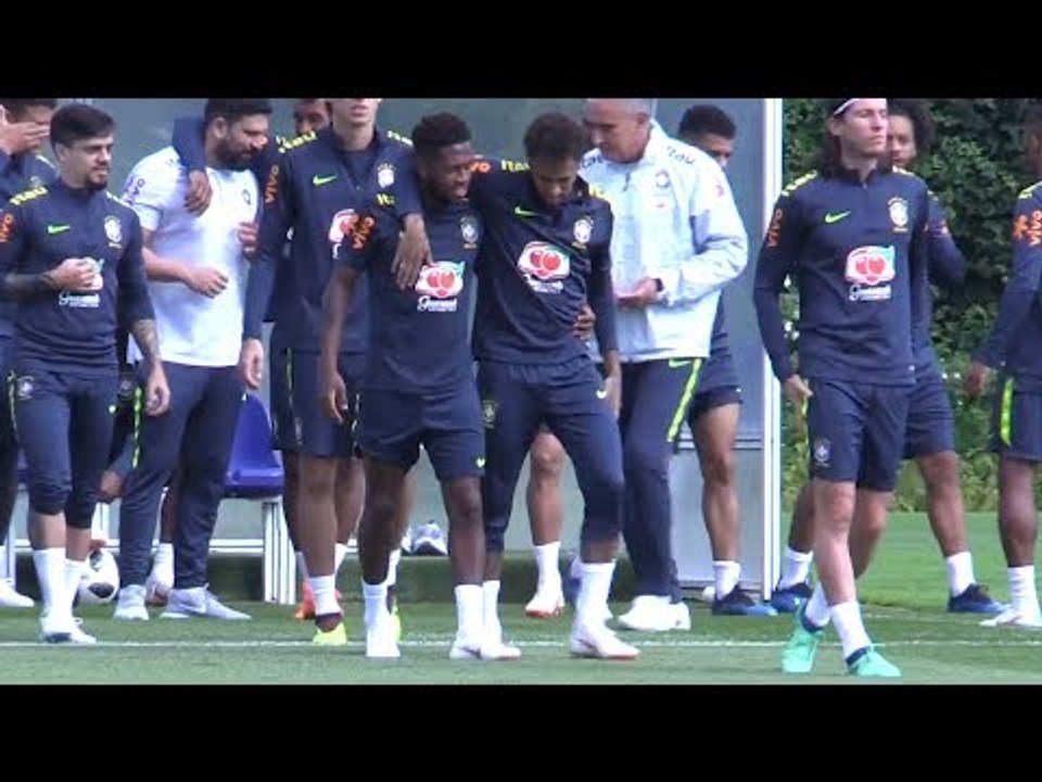 Neymar Congratulates Fred On Man Utd Transfer - Brazil Train In London Ahead Of Austria Friendly