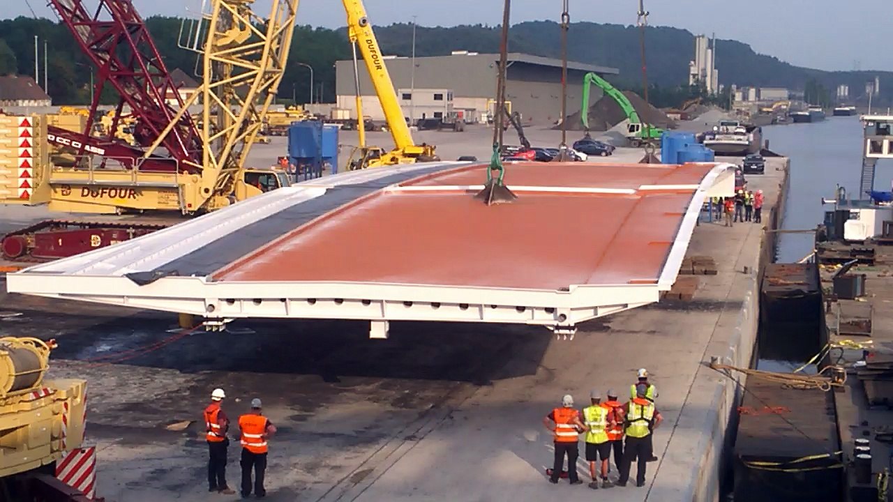 Vaulx montage pont a ponts bateau 2