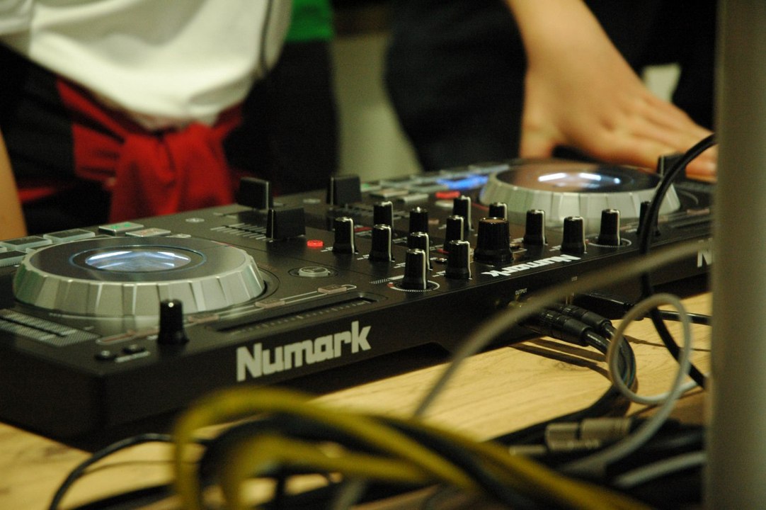 LAB DJ