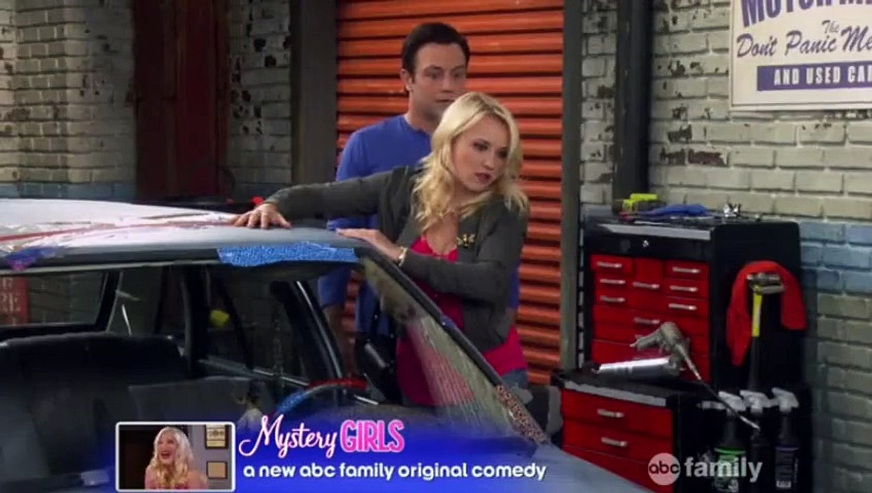 Young And Hungry - Season 1 ep 8 - Young & Car-Less