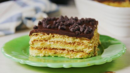 Boston Cream Pie Lasagna Is The Easiest Dessert Ever