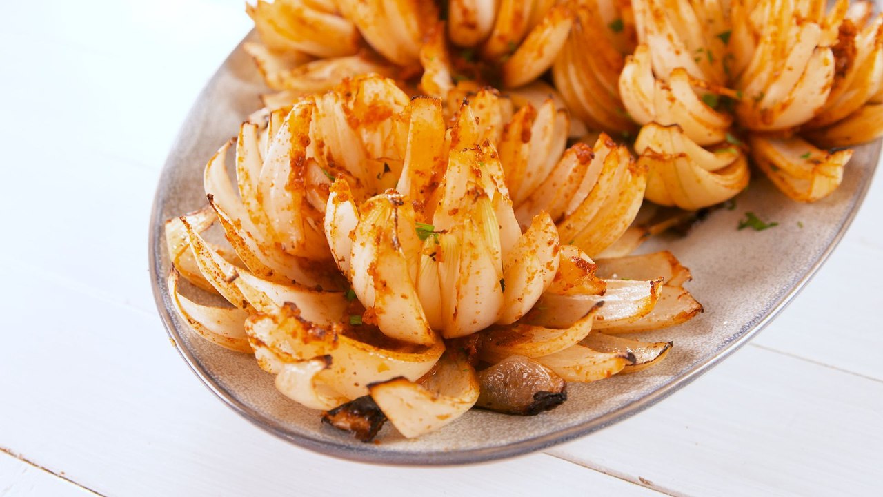 Grilled Onion Blossoms Are Summer's Low-Carb Bl...