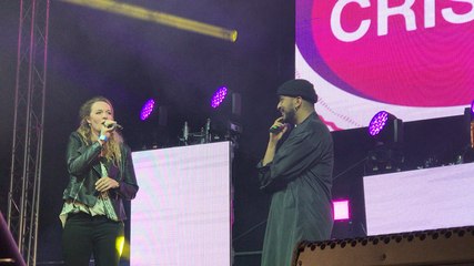 La Lexovienne Coralie a pu chanter avec Slimane au cristal live