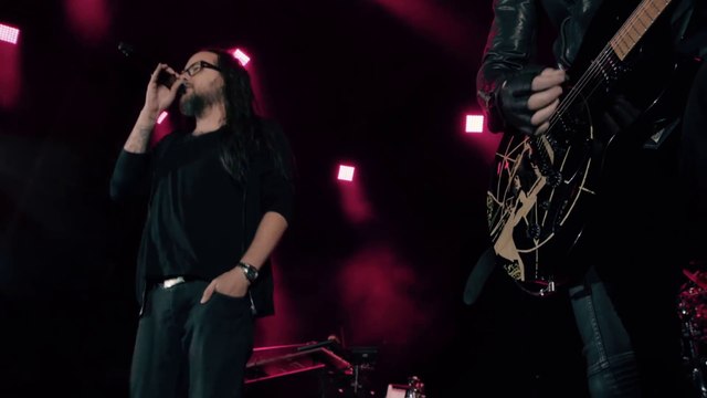 Linkin Park - One Step Closer (feat. Jonathan Davis, Ryan Shuck & Amir Derakh/Live at Hollywood Bowl)