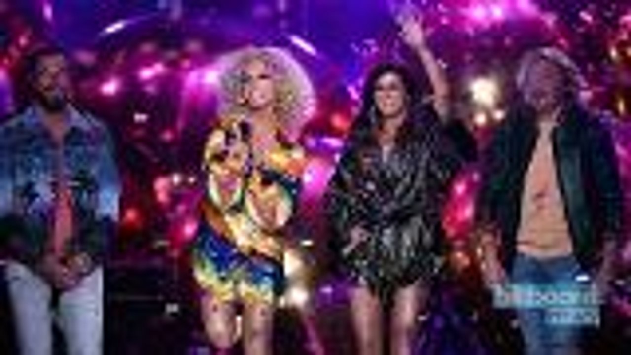 Little Big Town Lit Up the Stage at 2018 CMT Music Awards With 'Summer Fever' Performance | Billboard News