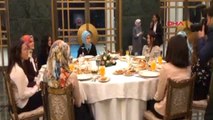 Cumhurbaşkanı Erdoğan ve Eşi Emine Erdoğan, Sahurda Gençleri Ağırladı - 1