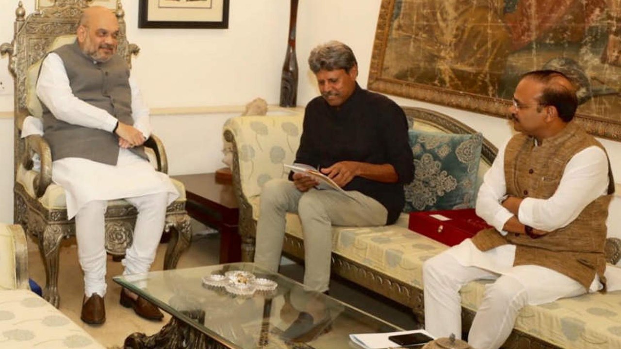 Kapil Dev To Join In Politics ?