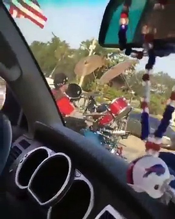 Baterili motorcu