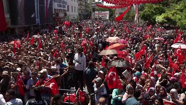 Cumhurbaşkanı Erdoğan, Turizm Bölgesi ve 600 Yataklı Devlet Hastanesinin yüklenici firma temsilcilerinden söz aldı - MERSİN