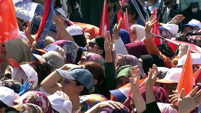 Cumhurbaşkanı Erdoğan '24 Haziran'da bu kifayetsiz muhterislere derslerini veriyor muyuz?' - MERSİN