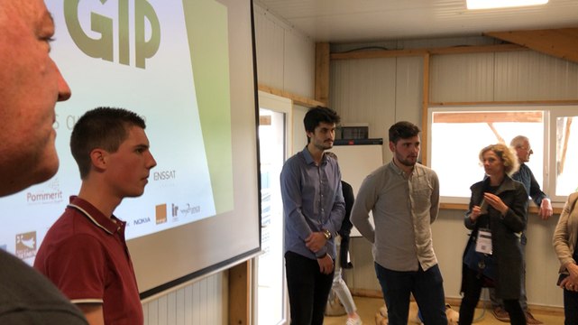 Mounir Mahjoubi en visite sur la smart-agriculture