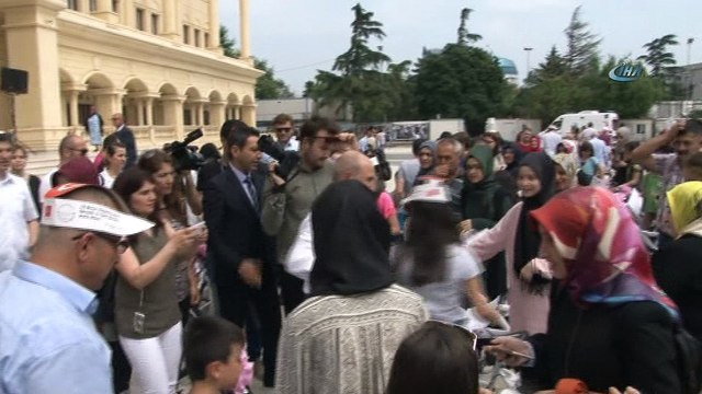 Büyükçekmece’de başarılı öğrencilere bisiklet hediye edildi