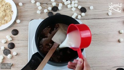 الشوكولاتة الساخنة بالمارشميلو