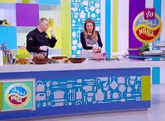 بالفيديو طريقة عمل صينية الدجاج بالزعتر والليمون