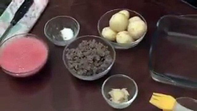 طريقة عمل البطاطا المحشية باللحم المفرومة بالفيديو