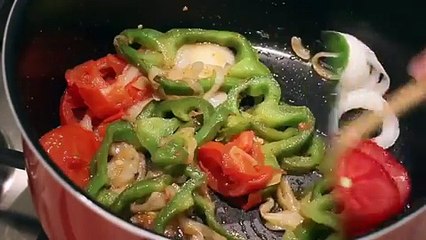 طريقة عمل مقلوبة الدجاج بالفيديو