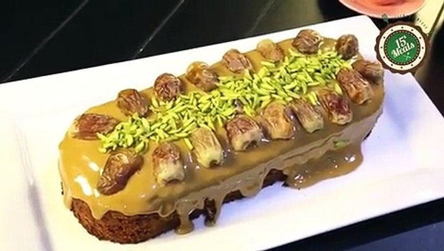 طريقة عمل كيكة التمر بالحليب المكرمل بالفيديو