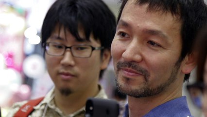 Robots que aplauden, sensación en el Salón del Juguete de Tokio