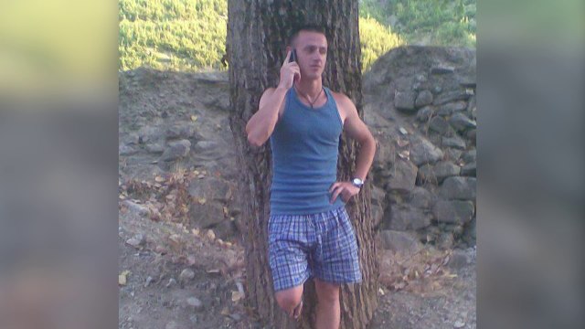 VRET ME ARME PRINDERIT NE PESHKOPI PAS GRINDJES, POLICIA ARRESTON AUTORIN 26 VJEÇAR QEMAL SELA LAJM