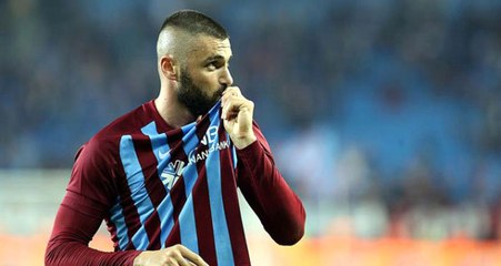 Burak Yılmaz Kariyerine Trabzonspor'da Devam Etmeye Karar Verdi
