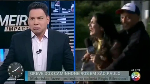 Repórter Márcia Dantas pega carona em bicicleta | Primeiro Impacto (24/05/18)