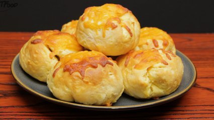 Cheesy Bacon Bombs
