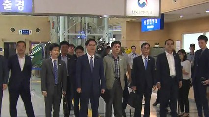 남북연락사무소 추진단 개성공단으로 출발 / YTN