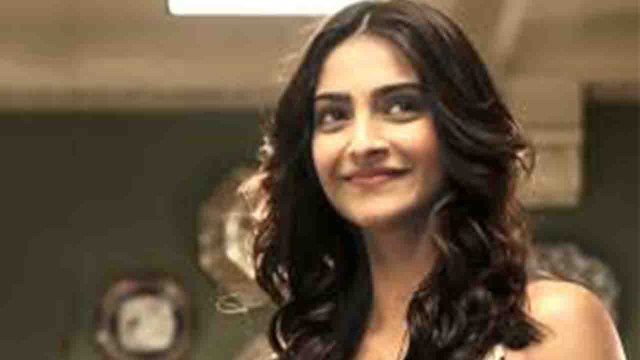 Sonam Kapoor की वो 8 पसंदीदा चीज़ें जिनके बिना नहीं रह सकती सोनम | Sonam Kapoor Birthday । Boldsky