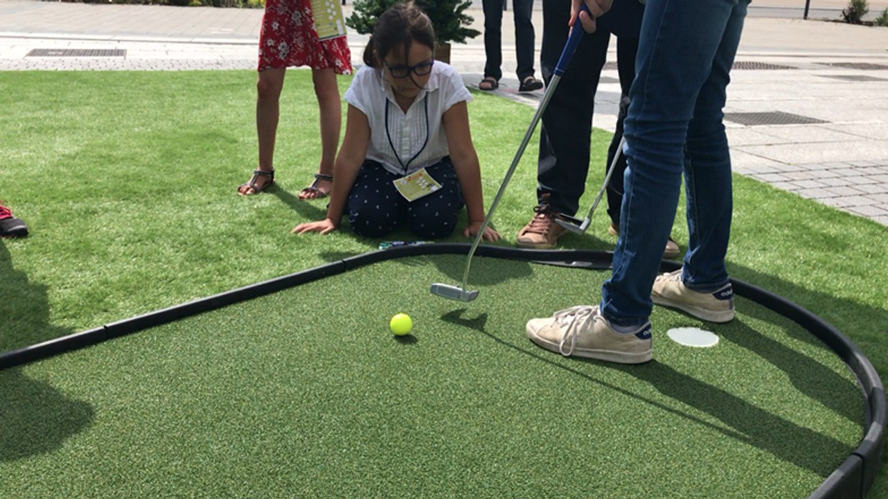 Initiation au golf pour la tournée de la Ryder Cup