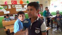 Şehit öğretmen Necmettin Yılmaz'ın görev yaptığı okulda buruk karne sevinci