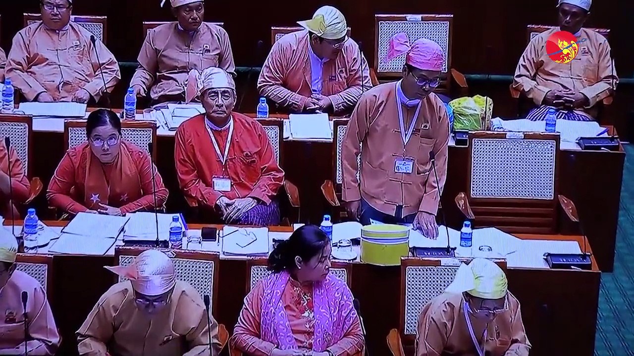 ရန္ကုန္တိုင္းအစိုးရ Ford ကား စီးသင့္၊ မသင့္အေပၚ သူတို့အျမင္ (႐ုပ္/သံ)ဧရာဝတီ၊ ဇြန္ ၇၊ ၂၀၁၈႐ိုက္ကူး - ေ႐ႊေလး၊ ေဝႏွင္းထြဋ္တည္းျဖတ္- ေ႐ႊေလး