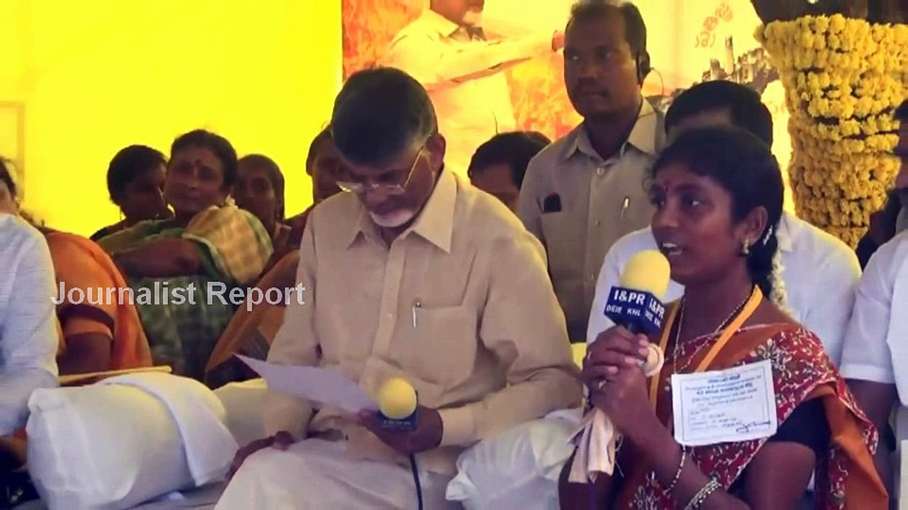 Women on CM Chandrababu Naidu at Nava Nirmana Dheeksha
