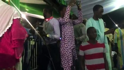 Vidéo 6 Massalikoul Jinaane : la cérémonie perturbée par des Baye Fall en transe