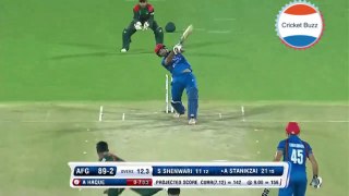 इस बल्लेबाज ने BAN टीम के टाइगर को लगाया इतना लंबा सिक्स T20 !