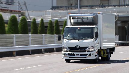 Seven-Eleven and Toyota launch a project for CO2 emissions reduction