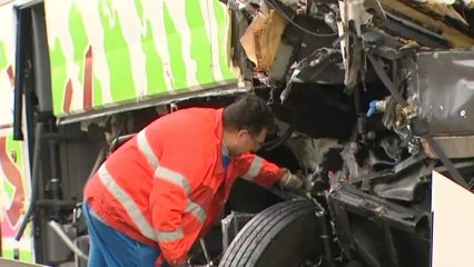 Más de 20 heridos, dos graves, al chocar un autobús con un camión en Toledo