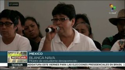 Padres de los 43 exigen al Gobierno de México acatar fallo de tribunal