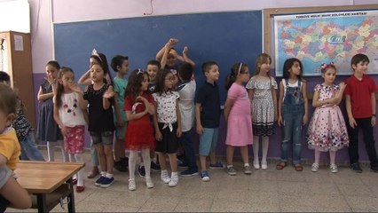 Iraklı Fethiye, Türkiye’deki ilk karne sevincini yaşadı