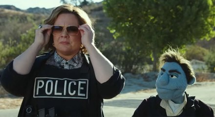 ¿Quién está matando a los moñecos? - Trailer español (HD)