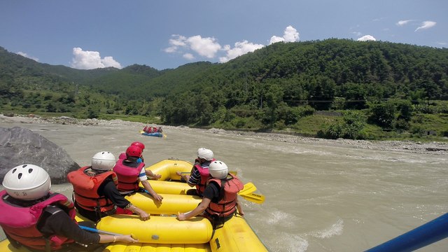 Rafting in Nepal - SunKoshi River