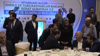 Bakan Albayrak: ''Ülkeler tek tek parçalanarak kan ve gözyaşına mahkum edilmeye çalışılıyor'' - DİYARBAKIR