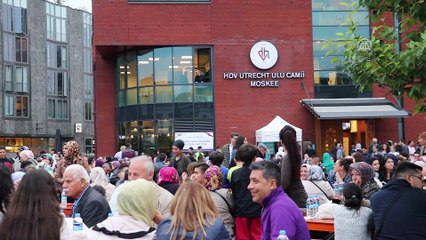 Hollanda'da 'Cami Meydanı'nda sokak iftarı - UTRECHT