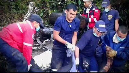 E. M. -Tragedia del Chapecoense  Vuelo sin retorno_clip3