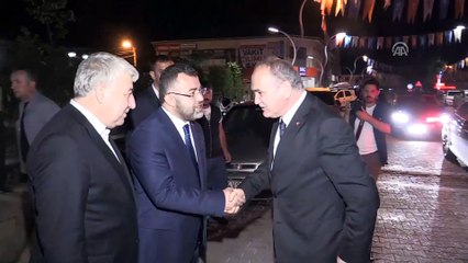 Bakan Özlü, vatandaşlarla sahurda bir araya geldi - DÜZCE