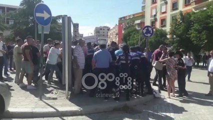 Ora News - Rama pritet me protesta në Fier: "Poshtë pashallarët e krimit"