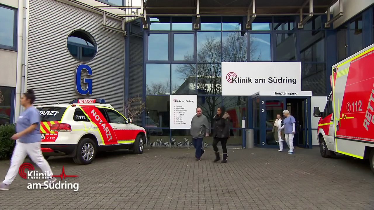 Dicke Lippe: 18-Jährige verheimlicht peinliches Intim-Problem | Klinik am Südring | SAT.1 TV