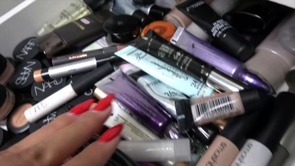 GETTING RID OF HALF OF MY MAKEUP COLLECTION | BIGGEST DECLUTTER EVER!
