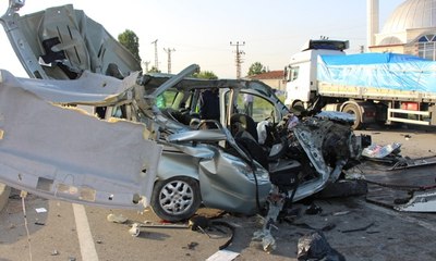 Feci kaza: Aynı aileden 3 ölü, 6 yaralı