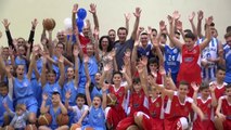 Veliaj: Të merresh me sport, të bën kampion në jetë - Top Channel Albania - News - Lajme